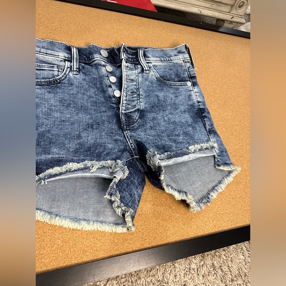 EXPRESS shortie shorts - Picture 3 of 5